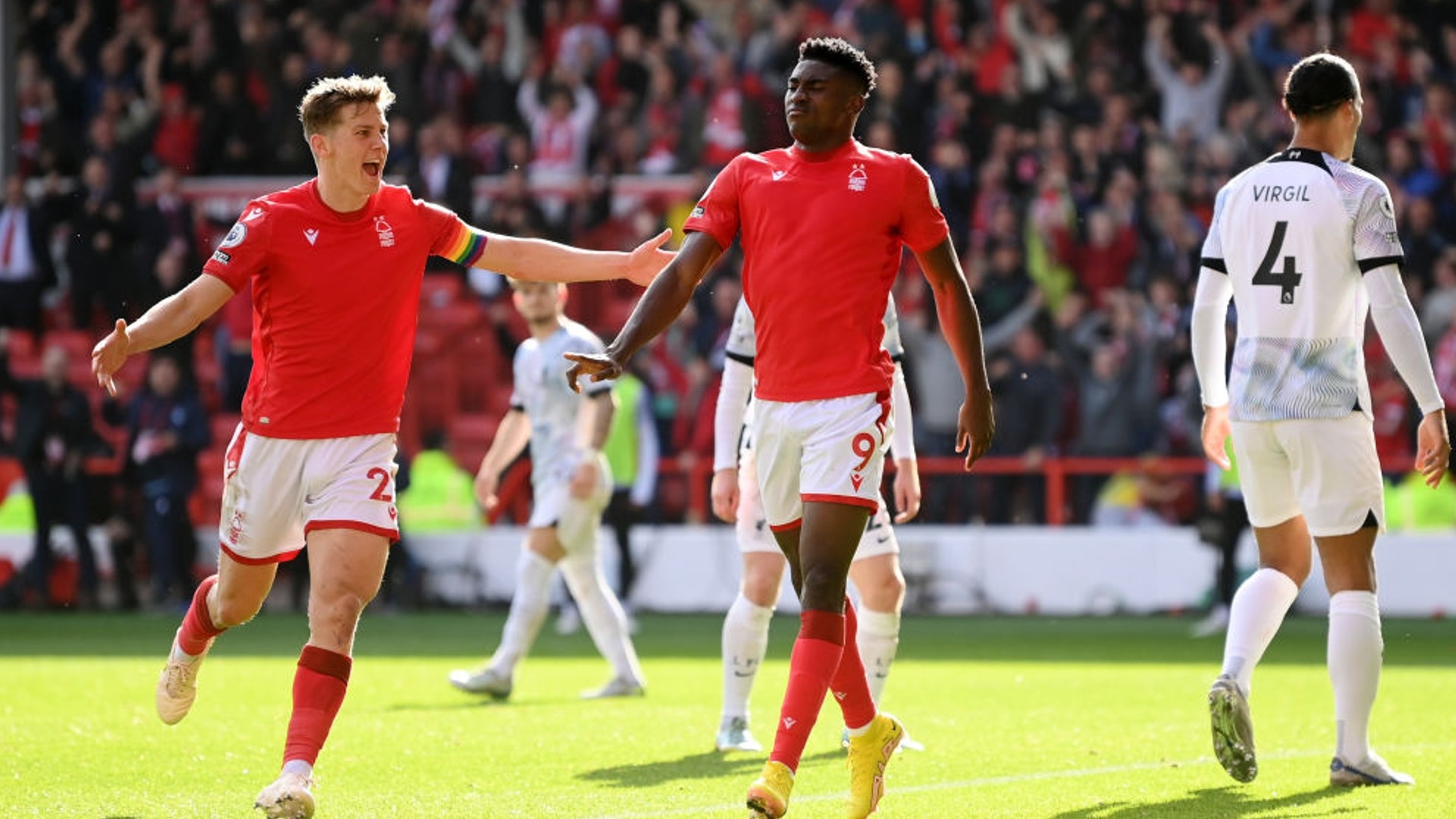 政策组合拳 政策组合拳