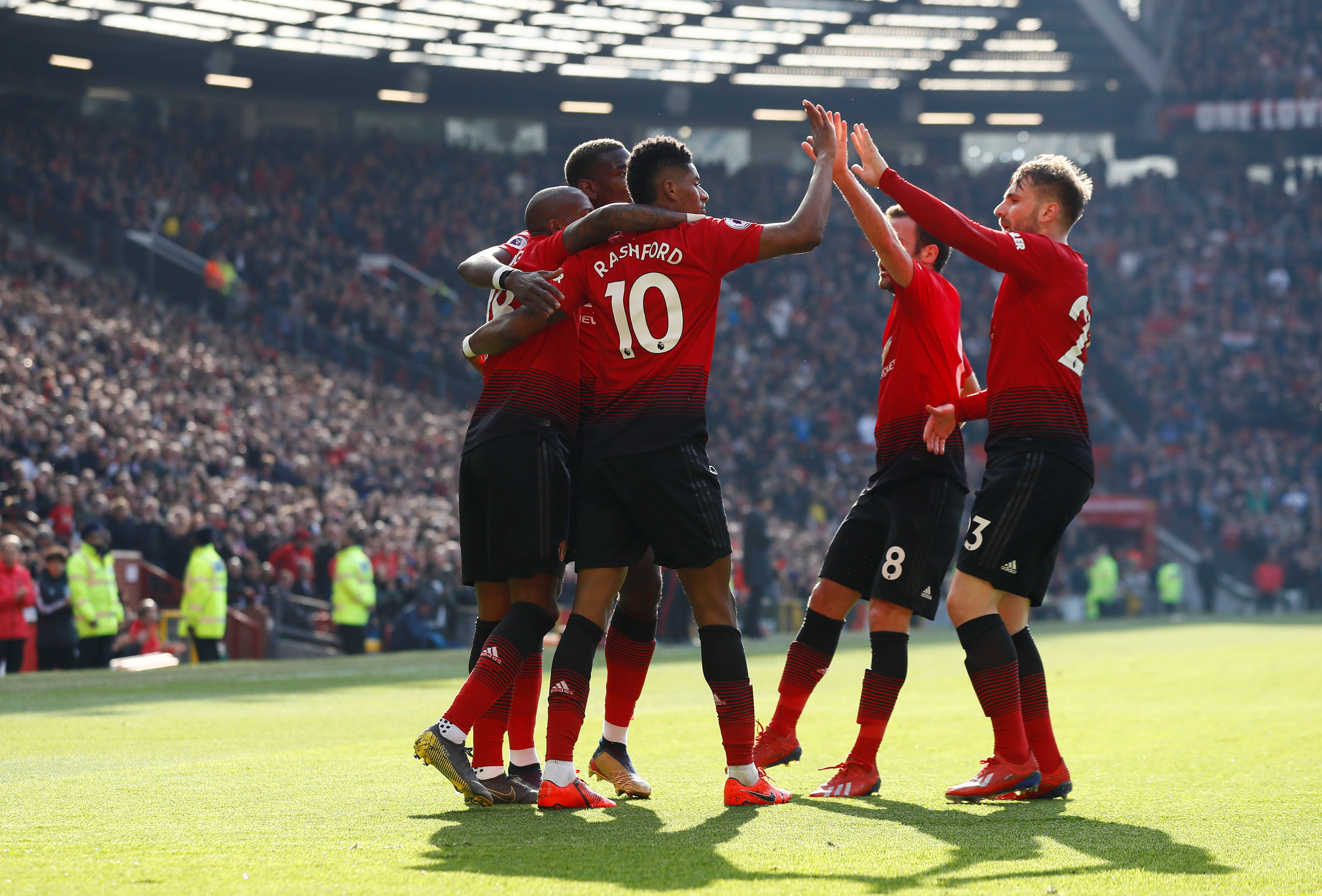 他继续坚持 他继续坚持